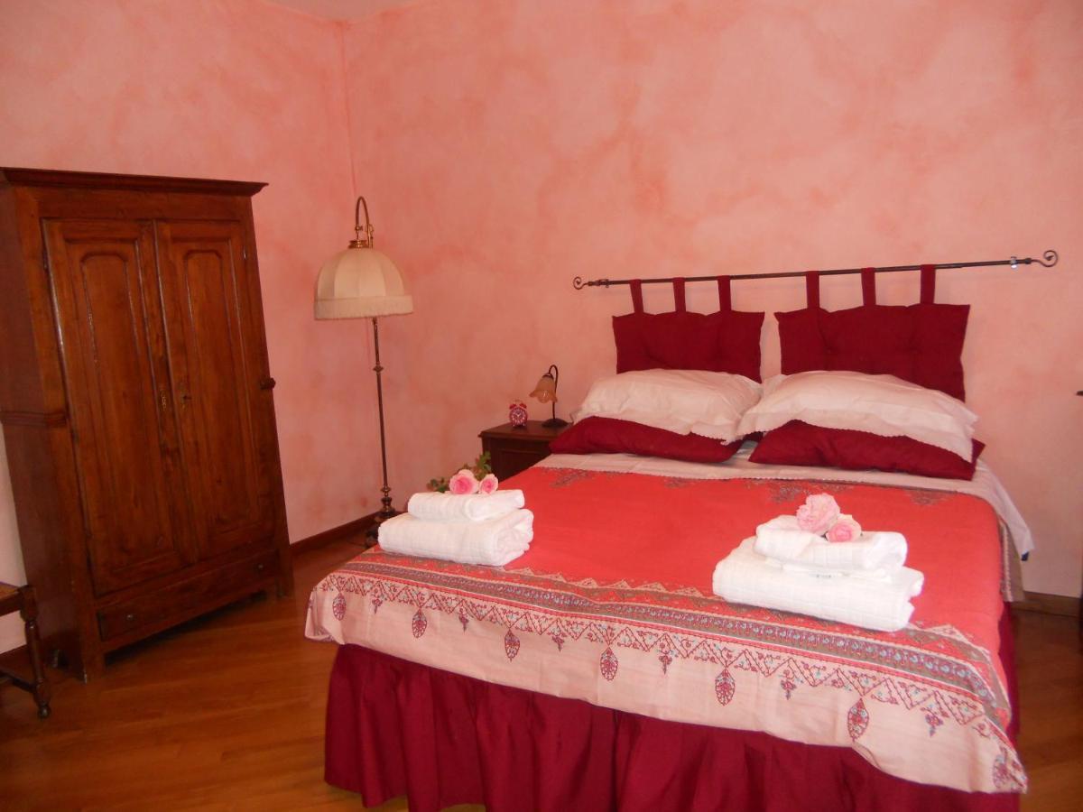 Beb Villa Aurora Карманьйола Екстер'єр фото